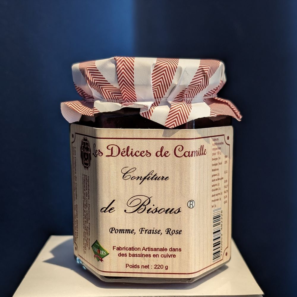 Pot de confiture artisanale « Bisous » 220 g des Délices de Camille, spécialité gourmande normande à déguster ou à offrir